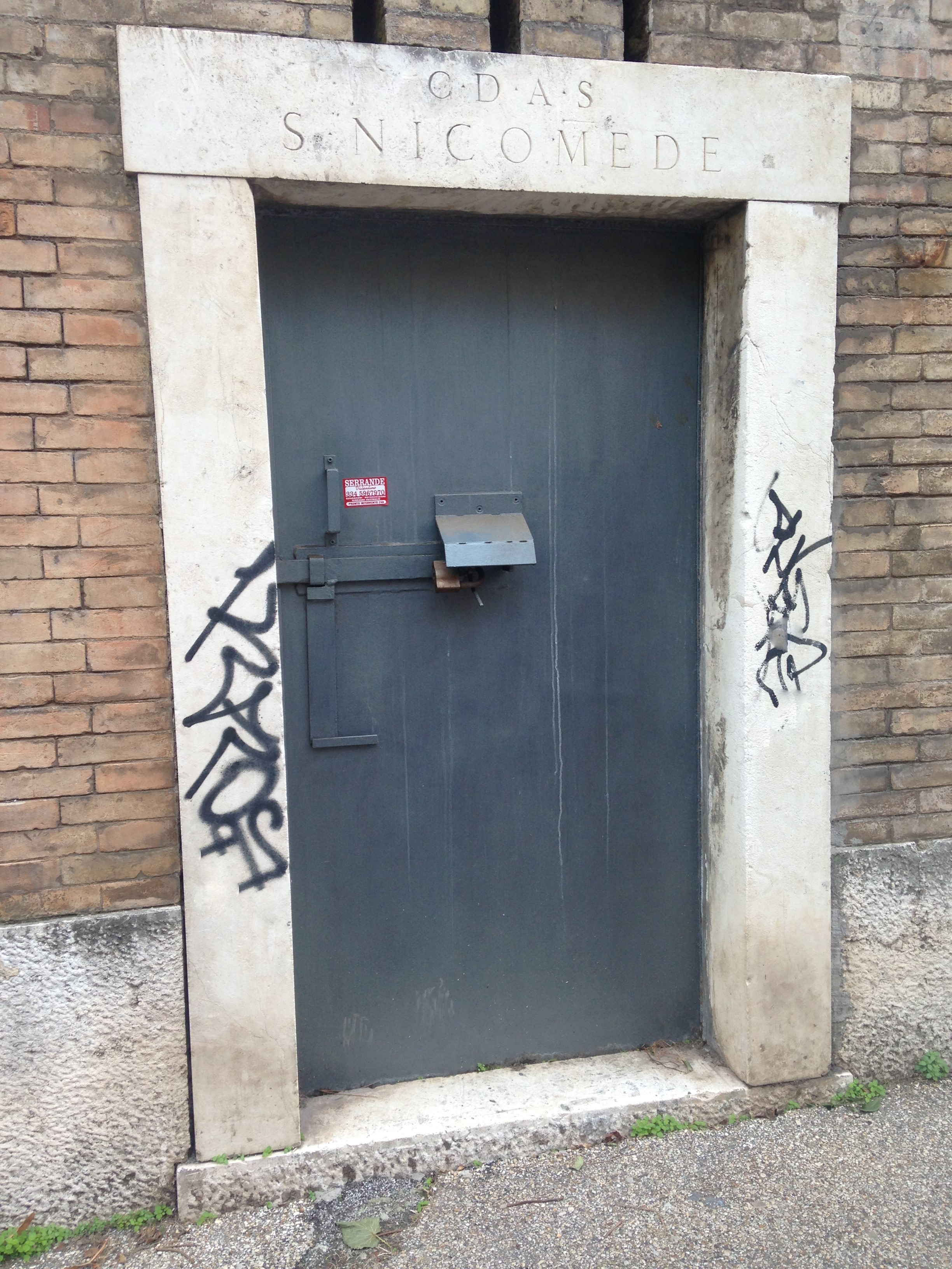 cimitero_anonimo_via_villini